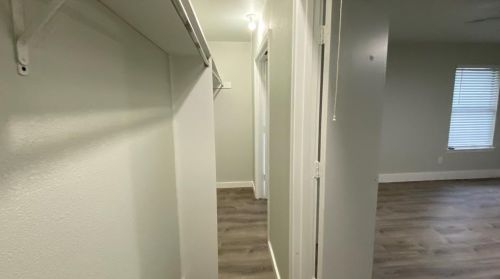 7442 Bayberry Ln, Dallas TX 75249-1015 exterior