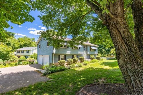 43 Harvest Ln, Windsor, CT 06095-1637