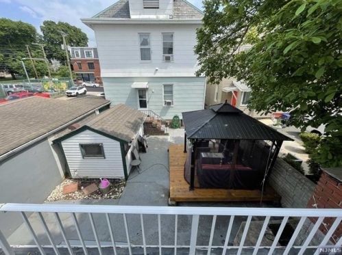 55 Clinton Pl, East Rutherford NJ 07073-1323 exterior