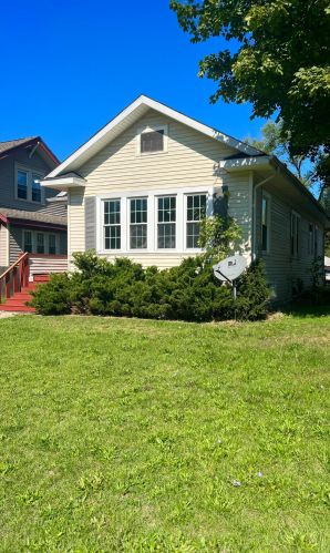 1717 Egleston Ave, Kalamazoo, MI 49001-4022