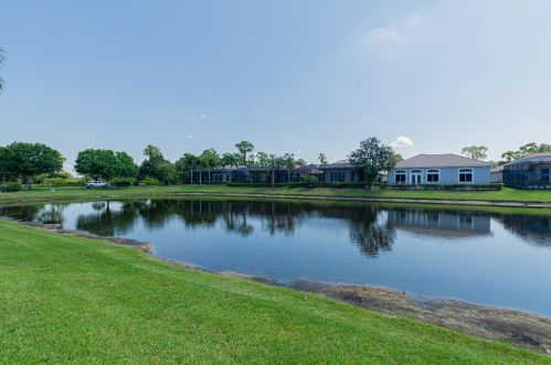 8816 First Tee Rd, Fort Pierce FL 34986-3063 exterior