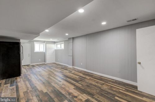 11404 Fairoak Dr, Silver Spring MD  20902-3137 exterior