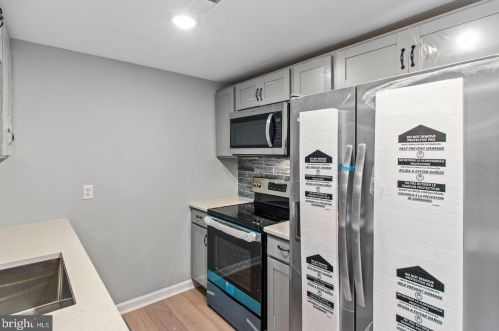 4305 Shoemaker Rd, Huntingdon Valley PA 19006-1711 exterior