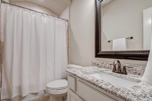 5830 Caspian Falls Ln, Fulshear TX 77441-2144 exterior