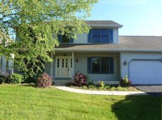 631 Westridge Dr, Aurora, IL 60504-3233