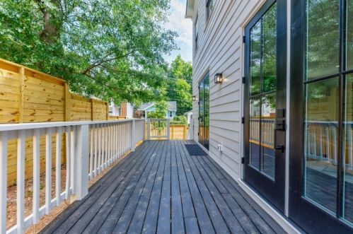 62 Montgomery St, Atlanta GA  30307-2844 exterior