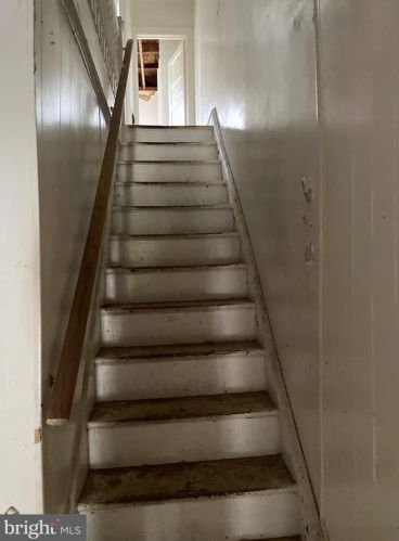 4446 4 St, Philadelphia PA 19133-3105 exterior