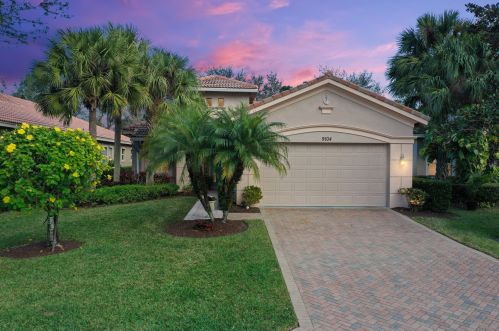 9104 Short Chip Cir, Fort Pierce FL 34986-2800 exterior