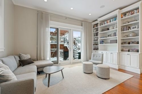 1309 Nelson St, Chicago IL 60657-3042 exterior