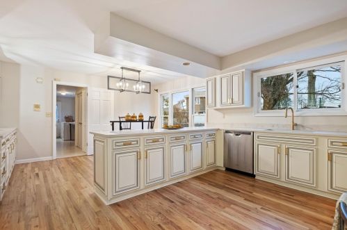 213 Harwick Dr, Pittsburgh PA  15235-5331 exterior