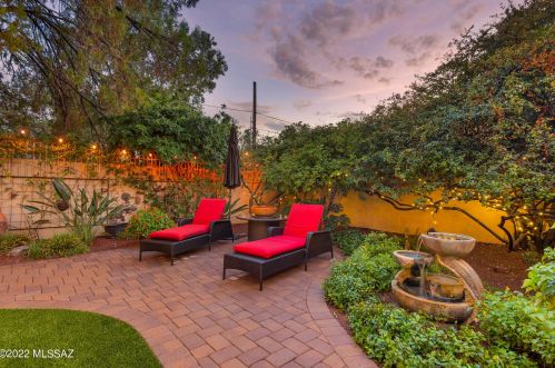 2100 4 St, Tucson AZ 85705-7806 exterior