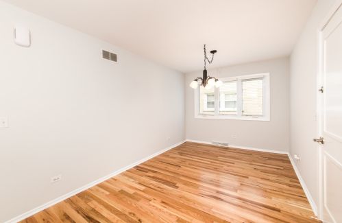 4558 Maria Ct, Chicago IL 60656-4255 exterior