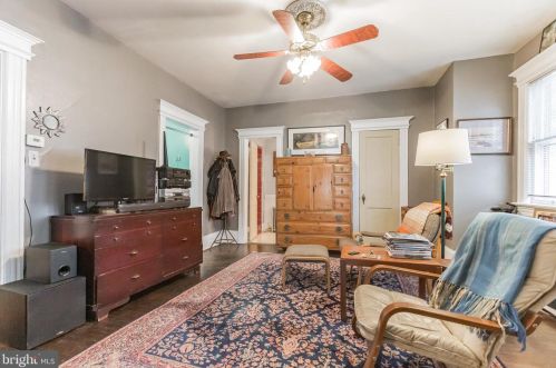 834 Berkeley Ave, Trenton NJ 08618-5320 exterior