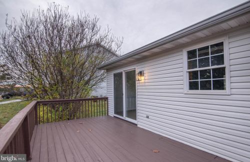 325 Columbus Ave, Littlestown PA 17340-1533 exterior