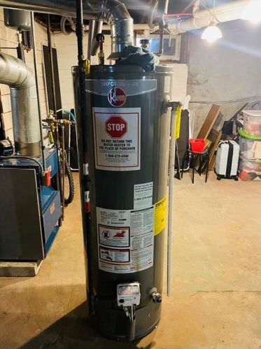 359 Carrington Ave, Woonsocket RI  02895-4622 exterior