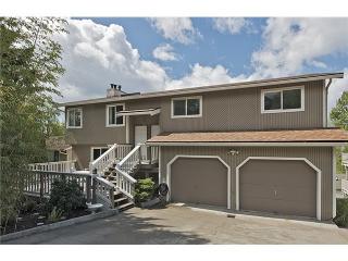 7037 14 Ave, Seattle WA  98117-5308 exterior