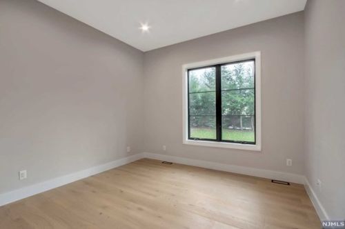 116 Lk Rd, Demarest NJ 07627-2236 exterior