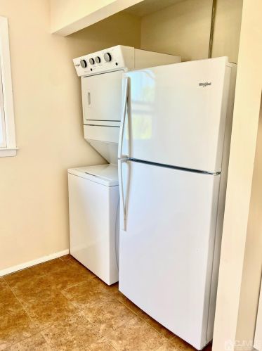 90 Wall St, Metuchen NJ  08840-2858 exterior