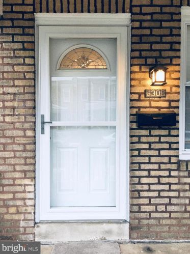 6308 Ditman St, Philadelphia PA 19135-3202 exterior