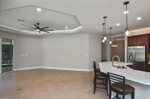 12687 Biscayne Ct, Naples FL 34105-4935 exterior