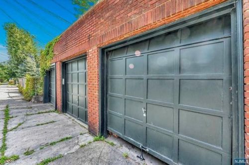 64 Chestnut St, Montclair NJ 07042-2945 exterior