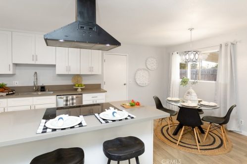 6288 Antioch Ave, Riverside, CA 92504-1618