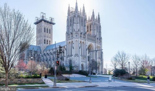 3901 Cathedral Ave, Washington DC  20016-5215 exterior