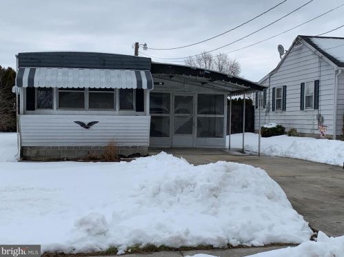 512 Meade Ave, Hanover, PA 17331-3824