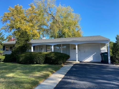 2325 Jackson St, Waukegan, IL 60087-3938