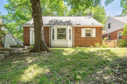 744 Laclede Sta Rd, Saint Louis MO 63117-2048 exterior