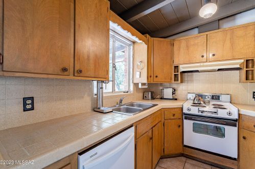 5732 Mabel St, Tucson AZ  85712-5013 exterior