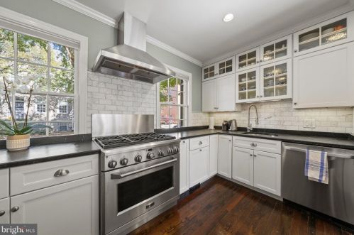 3324 Reservoir Rd, Washington DC  20007-2311 exterior