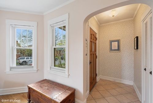 2914 76th Ct, Chicago, IL 60707-1101