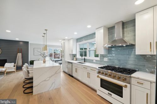 1610 Noyes Dr, Silver Spring MD  20910-2224 exterior