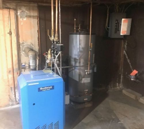 125 Sunrise Ter, Springfield MA 01119-2516 exterior