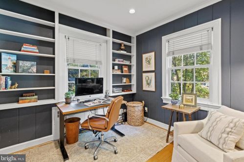 5206 Abingdon Rd, Bethesda MD 20816-1835 exterior