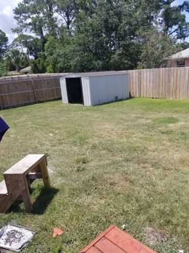 781 Thornhill Dr, Fort Pierce FL  34983-4037 exterior