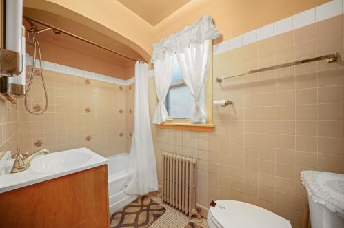 2337 Keating Ave, Chicago IL 60629-5513 exterior