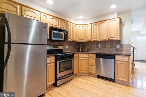 2572 Collins St, Philadelphia PA 19134-3710 exterior