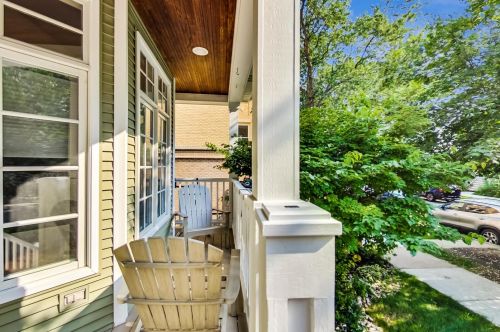 5056 Claremont Ave, Chicago IL  60625-1810 exterior