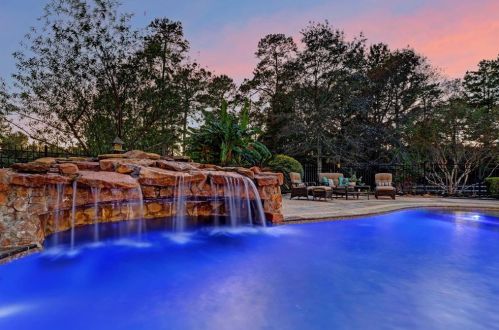 114 Leah Dr, Montgomery TX 77316-6818 exterior