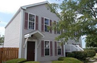 1085 Symphony Dr, Aurora IL  60504-5555 exterior