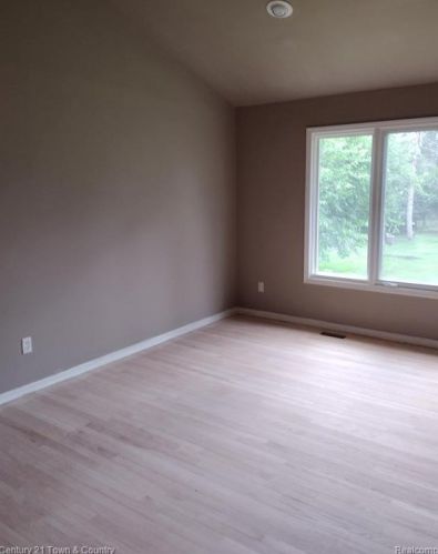 41279 Scarborough Ln, Novi MI 48375-2892 exterior