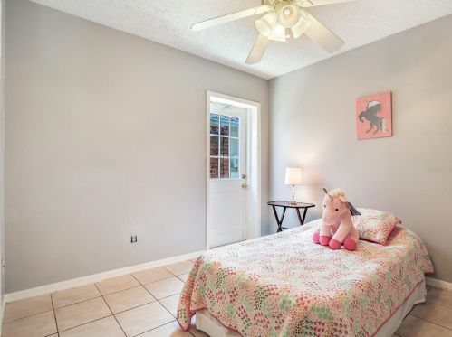 9114 Camino Villa Blvd, Tampa FL 33635-1066 exterior