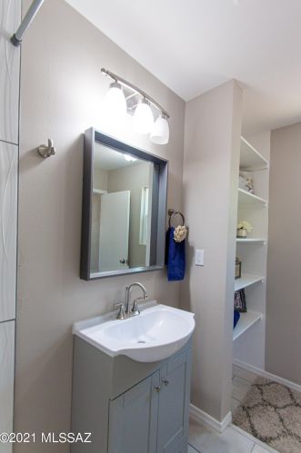 2202 Poquita Vis, Tucson AZ  85713-5128 exterior