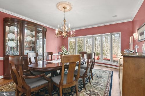 11820 Beekman Pl, Rockville MD 20854-2177 exterior