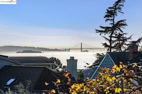 615 Arlington Ave, Berkeley CA 94707-1039 exterior