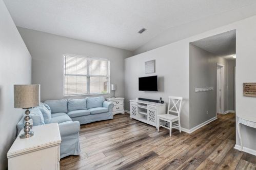 8280 Bermuda Sound Way, Boynton Beach FL 33436-1726 exterior