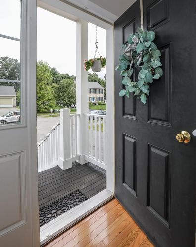 12 Ty Ln, Concord NH  03303-1049 exterior