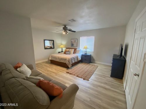 4240 Bluefield Ave, Phoenix AZ 85032-1419 exterior